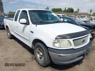1999 Ford F-150 с VIN 1FTZX1721XKA57600, выставлен на аукционе IAAI как лот 43200007 с пробегом Не указан миль и . История ставок и продаж доступна на DreamBid. Изображение 1.