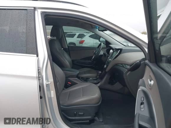 2014 Hyundai Santa Fe с VIN 5XYZWDLA5EG177601, выставлен на аукционе IAAI как лот 41888782 с пробегом 109 421 миль миль и . История ставок и продаж доступна на DreamBid. Изображение 5.
