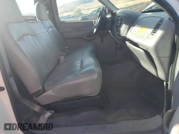 1997 Ford F-150 с VIN 1FTDF1728VKD05450, выставлен на аукционе Copart как лот 87286155 с пробегом 110 404 миль миль и Чистый • Clean title. История ставок и продаж доступна на DreamBid. Изображение 10.