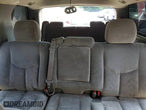 2005 Chevrolet Tahoe LS with VIN 1GNEK13V05J258475, listed as a Copart auction lot 56576945 with 221,577 mi miles and Salvage title. Bid and sale history available at DreamBid. Image 10.