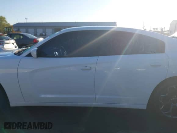 2014 Dodge Charger SE z VIN 2C3CDXBG8EH326169, wystawiony jako IAAI lot #43299839 z przebiegiem 163 314 mil mil oraz . Historia ofert i sprzedaży dostępna na DreamBid. Obrazek 14.