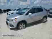 2017 Chevrolet Trax LT z VIN KL7CJLSB7HB151117, wystawiony jako Copart lot #70822215 z przebiegiem 128 264 mil mil oraz Szkoda całkowita • Salvage title. Historia ofert i sprzedaży dostępna na DreamBid. Obrazek 1.