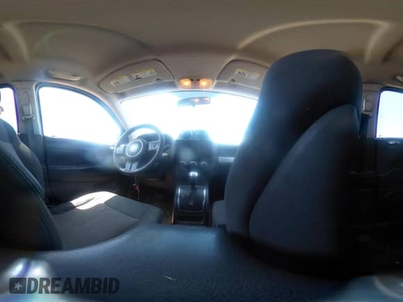 2014 Jeep Compass Sport с VIN 1C4NJCBA4ED727507, выставлен на аукционе IAAI как лот 42333880 с пробегом 161 083 миль миль и . История ставок и продаж доступна на DreamBid. Изображение 19.