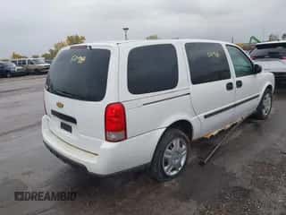 2008 Chevrolet Uplander LS z VIN 1GNDV23WX8D197463, wystawiony jako IAAI lot #43495098 z przebiegiem 147 683 mil mil oraz . Historia ofert i sprzedaży dostępna na DreamBid. Obrazek 4.