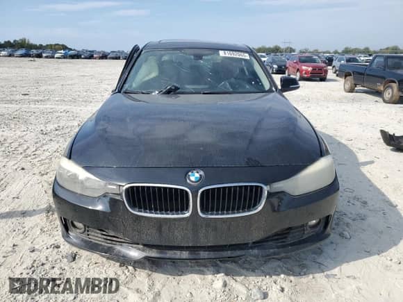 2014 BMW 3 Series 328i с VIN WBA3A5G50ENP30670, выставлен на аукционе Copart как лот 81692065 с пробегом Не указан миль и Списание • Salvage title. История ставок и продаж доступна на DreamBid. Изображение 5.