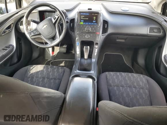 2015 Chevrolet Volt z VIN 1G1RC6E47FU131403, wystawiony jako Copart lot #65812183 z przebiegiem 117 218 mil mil oraz . Historia ofert i sprzedaży dostępna na DreamBid. Obrazek 8.