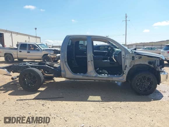 2018 Toyota Tundra SR с VIN 5TFUW5F1XJX752861, выставлен на аукционе IAAI как лот 42443800 с пробегом 72 547 миль миль и . История ставок и продаж доступна на DreamBid. Изображение 14.