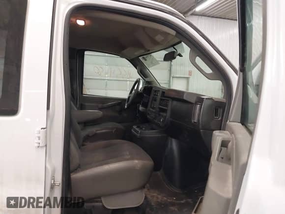 2019 Chevrolet Express Cargo with VIN 1GCWGAFG5K1321545, listed as a IAAI auction lot 41554480 with 43,749 mi miles and . Bid and sale history available at DreamBid. Image 5.