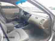 1998 Honda Accord EX z VIN 1HGCG6678WA162513, wystawiony jako IAAI lot #42734908 z przebiegiem 60 923 mil mil oraz . Historia ofert i sprzedaży dostępna na DreamBid. Obrazek 5.