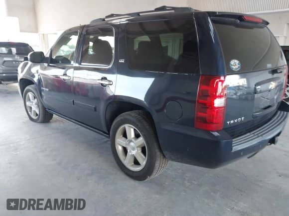 2007 Chevrolet Tahoe LT с VIN 1GNFK13037J386673, выставлен на аукционе IAAI как лот 43292536 с пробегом 174 045 миль миль и . История ставок и продаж доступна на DreamBid. Изображение 3.