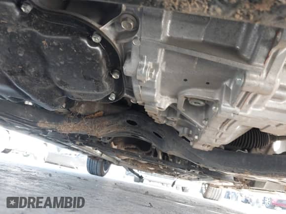 2022 Toyota Camry Hybrid XSE z VIN 4T1K31AK4NU579480, wystawiony jako IAAI lot #41709133 z przebiegiem 66 968 mil mil oraz . Historia ofert i sprzedaży dostępna na DreamBid. Obrazek 19.