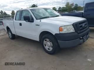 2005 Ford F-150 XLT z VIN 1FTPX12595NB70828, wystawiony jako IAAI lot #43406293 z przebiegiem 279 026 mil mil oraz . Historia ofert i sprzedaży dostępna na DreamBid. Obrazek 1.
