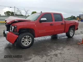 2007 Chevrolet Silverado 1500 1LT с VIN 2GCEC13C071727663, выставлен на аукционе Copart как лот 68449645 с пробегом 221 174 миль миль и Списание • Salvage title. История ставок и продаж доступна на DreamBid. Изображение 1.