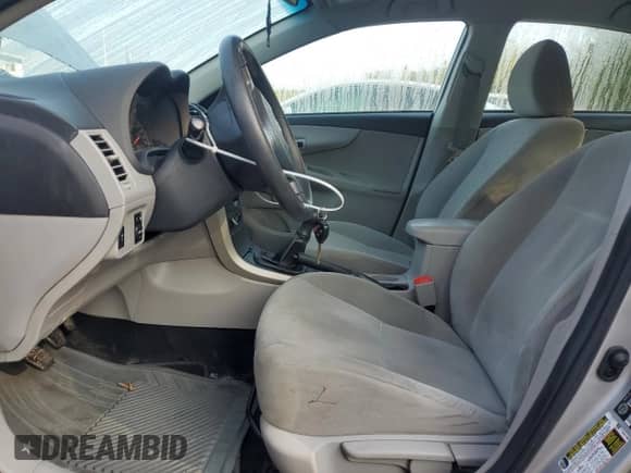 2011 Toyota Corolla S with VIN 2T1BU4EE2BC744376, listed as a Copart auction lot 81732235 with 282,576 mi miles and Clean title. Bid and sale history available at DreamBid. Image 7.