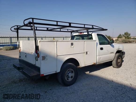 2007 Chevrolet Silverado 2500HD Work Truck z VIN 1GBHC24U17E169352, wystawiony jako Copart lot #64453495 z przebiegiem 245 000 mil mil oraz Szkoda całkowita • Salvage title. Historia ofert i sprzedaży dostępna na DreamBid. Obrazek 3.