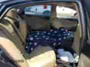 2014 Hyundai Sonata SE z VIN 5NPEC4AC8EH820799, wystawiony jako Copart lot #64248445 z przebiegiem 153 203 mil mil oraz Szkoda całkowita • Salvage title. Historia ofert i sprzedaży dostępna na DreamBid. Obrazek 10.