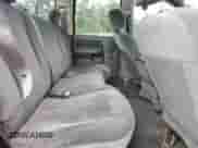 2005 Dodge 1500 SLT z VIN 1D7HA18D15S221220, wystawiony jako Copart lot #81146165 z przebiegiem Nie podano mil oraz Nie do naprawy • Non repairable. Historia ofert i sprzedaży dostępna na DreamBid. Obrazek 10.