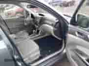 2012 Subaru Forester X Limited z VIN JF2SHAEC9CH402424, wystawiony jako IAAI lot #42526799 z przebiegiem 97 424 mil mil oraz . Historia ofert i sprzedaży dostępna na DreamBid. Obrazek 5.