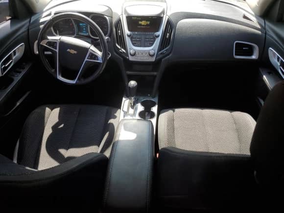 2017 Chevrolet Equinox LT z VIN 2GNALCEK0H1582292, wystawiony jako Copart lot #81342465 z przebiegiem 81 180 mil mil oraz Czysty tytuł • Clean title. Historia ofert i sprzedaży dostępna na DreamBid. Obrazek 8.