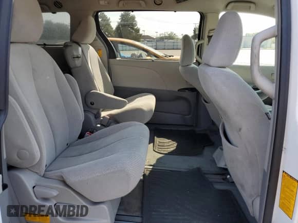 2014 Toyota Sienna LE AAS with VIN 5TDKK3DC2ES418170, listed as a Copart auction lot 80189785 with 177,969 mi miles and Salvage title. Bid and sale history available at DreamBid. Image 11.