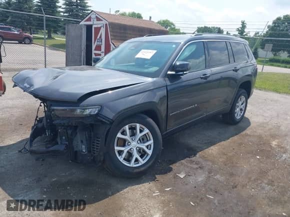 2024 Jeep Grand Cherokee Limited with VIN 1C4RJKBGXR8917360, listed as a IAAI auction lot 42525297 with Not provided miles and . Bid and sale history available at DreamBid. Image 2.