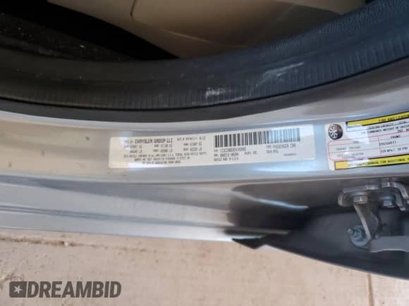 2014 Chrysler 200 Touring z VIN 1C3CCBBB3EN102065, wystawiony jako Copart lot #85546265 z przebiegiem 82 664 mil mil oraz Szkoda całkowita • Salvage title. Historia ofert i sprzedaży dostępna na DreamBid. Obrazek 12.