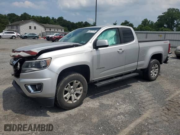 2018 Chevrolet Colorado 4WD LT z VIN 1GCHTCENXJ1157689, wystawiony jako Copart lot #63977175 z przebiegiem 27 830 mil mil oraz Szkoda całkowita • Salvage title. Historia ofert i sprzedaży dostępna na DreamBid. Obrazek 1.