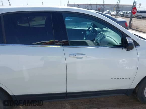 2020 Chevrolet Equinox LT with VIN 3GNAXKEV8LS584944, listed as a IAAI auction lot 42376532 with 157,167 mi miles and . Bid and sale history available at DreamBid. Image 13.
