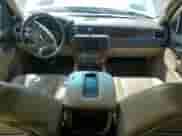 2010 Chevrolet Tahoe LTZ с VIN 1GNUCCE00AR281739, выставлен на аукционе Copart как лот 69141135 с пробегом 252 965 миль миль и Списание • Salvage title. История ставок и продаж доступна на DreamBid. Изображение 8.