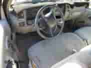 1998 GMC Sierra 1500 z VIN 1GTEC19M2WE513447, wystawiony jako Copart lot #87942755 z przebiegiem 209 492 mil mil oraz Szkoda całkowita • Salvage title. Historia ofert i sprzedaży dostępna na DreamBid. Obrazek 8.