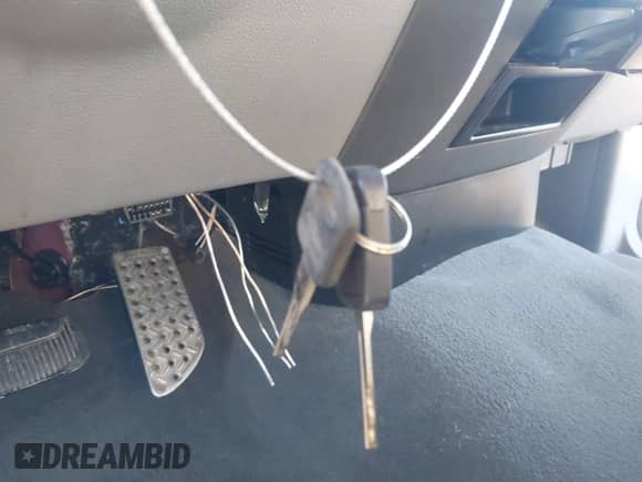 2007 Ford F-150 XLT with VIN 1FTPX04527KD46534, listed as a IAAI auction lot 40810867 with 237,015 mi miles and . Bid and sale history available at DreamBid. Image 11.