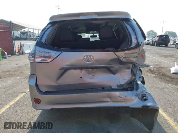 2016 Toyota Sienna SE with VIN 5TDXK3DC3GS732936, listed as a IAAI auction lot 42721756 with 150,449 mi miles and . Bid and sale history available at DreamBid. Image 6.