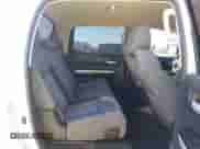 2014 Toyota Tundra SR5 z VIN 5TFEY5F13EX171285, wystawiony jako IAAI lot #43399911 z przebiegiem 133 145 mil mil oraz . Historia ofert i sprzedaży dostępna na DreamBid. Obrazek 8.