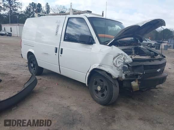 2005 Chevrolet Astro Cargo z VIN 1GCDM19XX5B131640, wystawiony jako IAAI lot #41722710 z przebiegiem 318 815 mil mil oraz . Historia ofert i sprzedaży dostępna na DreamBid. Obrazek 1.
