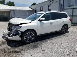 2019 Nissan Pathfinder Platinum с VIN 5N1DR2MN5KC590640, выставлен на аукционе Copart как лот 61479745 с пробегом 46 905 миль миль и Списание • Salvage title. История ставок и продаж доступна на DreamBid. Изображение 1.