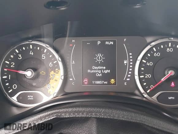 2018 Jeep Renegade Latitude with VIN ZACCJABB3JPH60336, listed as a IAAI auction lot 42721173 with 116,857 mi miles and . Bid and sale history available at DreamBid. Image 7.