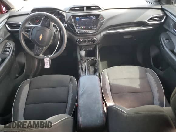 2023 Chevrolet TrailBlazer LT with VIN KL79MPSL6PB190426, listed as a Copart auction lot 82076555 with 40,243 mi miles and Salvage title. Bid and sale history available at DreamBid. Image 8.