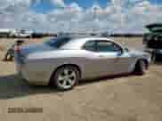 2016 Dodge Challenger SXT z VIN 2C3CDZAG8GH184115, wystawiony jako Copart lot #81026485 z przebiegiem 119 272 mil mil oraz Szkoda całkowita • Salvage title. Historia ofert i sprzedaży dostępna na DreamBid. Obrazek 3.