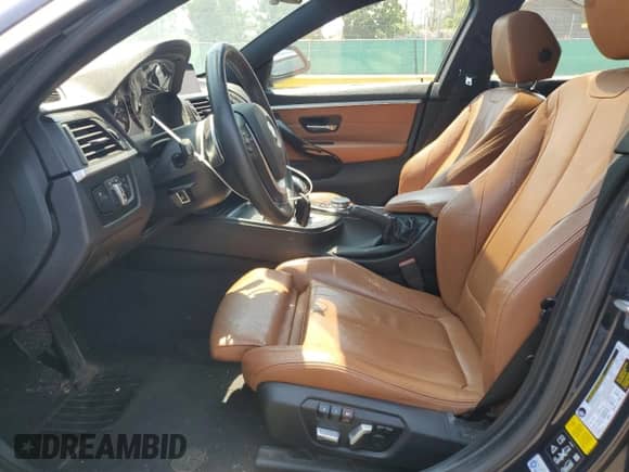 2016 BMW 4 Series 428i xDrive z VIN WBA4C9C50GG140732, wystawiony jako Copart lot #66198135 z przebiegiem 80 977 mil mil oraz Szkoda całkowita • Salvage title. Historia ofert i sprzedaży dostępna na DreamBid. Obrazek 7.