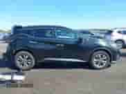 2018 Nissan Murano SV с VIN 5N1AZ2MH7JN125745, выставлен на аукционе IAAI как лот 43248277 с пробегом 75 302 миль миль и . История ставок и продаж доступна на DreamBid. Изображение 13.