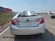 2013 Toyota Camry LE z VIN 4T1BD1FK6DU065053, wystawiony jako IAAI lot #42976116 z przebiegiem 231 999 mil mil oraz . Historia ofert i sprzedaży dostępna na DreamBid. Obrazek 17.