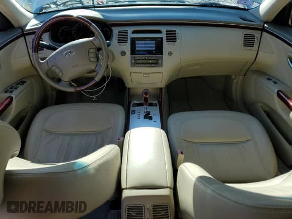 2006 Hyundai Azera SE с VIN KMHFC46F36A034811, выставлен на аукционе Copart как лот 81995815 с пробегом 59 775 миль миль и Чистый • Clean title. История ставок и продаж доступна на DreamBid. Изображение 8.