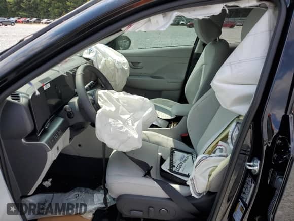 2024 Hyundai Kona SEL с VIN KM8HB3AB6RU164241, выставлен на аукционе Copart как лот 67947444 с пробегом 1 347 миль миль и Списание • Salvage title. История ставок и продаж доступна на DreamBid. Изображение 7.