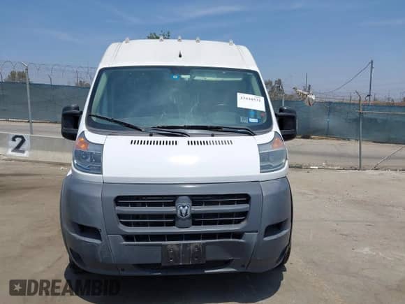 2017 Ram ProMaster Cargo z VIN 3C6TRVDG7HE529012, wystawiony jako IAAI lot #42444531 z przebiegiem 156 360 mil mil oraz . Historia ofert i sprzedaży dostępna na DreamBid. Obrazek 12.