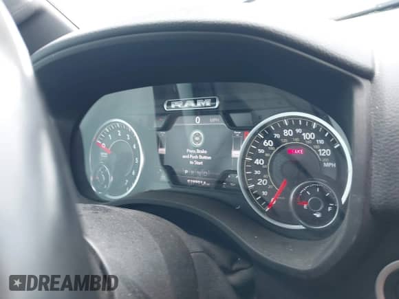 2021 Ram 1500 Big Horn z VIN 1C6SRFFTXMN654202, wystawiony jako IAAI lot #42699427 z przebiegiem 39 901 mil mil oraz . Historia ofert i sprzedaży dostępna na DreamBid. Obrazek 7.