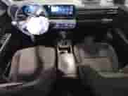 2024 Hyundai Kona SEL с VIN KM8HB3AB4RU117970, выставлен на аукционе Copart как лот 78664074 с пробегом 23 753 миль миль и Списание • Salvage title. История ставок и продаж доступна на DreamBid. Изображение 8.