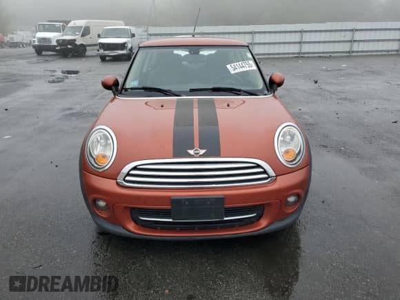 2013 MINI Hardtop with VIN WMWSU3C58DT545841, listed as a Copart auction lot 54144755 with 163,411 mi miles and Clean title. Bid and sale history available at DreamBid. Image 5.