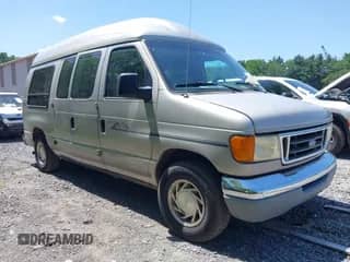 2003 Ford Econoline Cargo Recreational с VIN 1FDRE14W73HB51867, выставлен на аукционе IAAI как лот 42578331 с пробегом 198 953 миль миль и . История ставок и продаж доступна на DreamBid. Изображение 1.