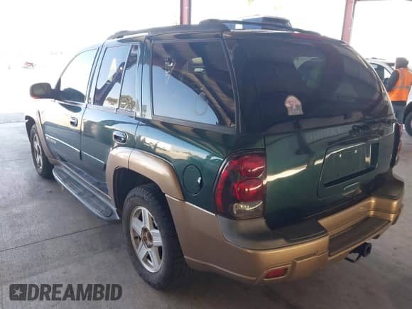 2002 Chevrolet TrailBlazer LS z VIN 1GNDT13S722315601, wystawiony jako IAAI lot #42715890 z przebiegiem 175 016 mil mil oraz . Historia ofert i sprzedaży dostępna na DreamBid. Obrazek 3.