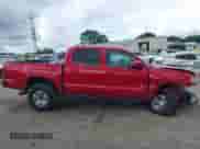 2022 Toyota Tacoma SR z VIN 3TMCZ5AN9NM523743, wystawiony jako IAAI lot #42970764 z przebiegiem 57 305 mil mil oraz . Historia ofert i sprzedaży dostępna na DreamBid. Obrazek 13.